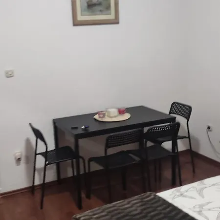 Maro S Prelijepim Pogledom