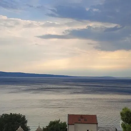 Maro S Prelijepim Pogledom Apartman Jesenice (Split-Dalmatia)