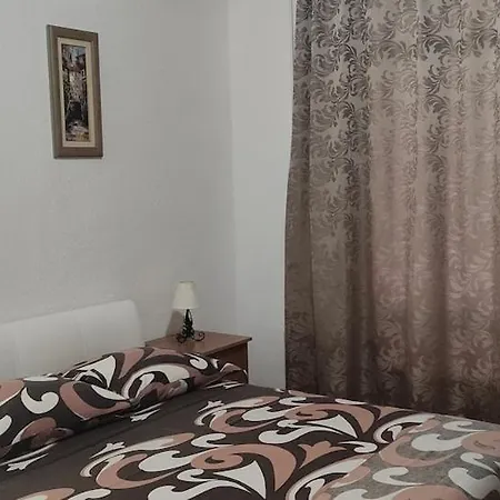 Maro S Prelijepim Pogledom * Jesenice (Split-Dalmatia)