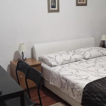 Maro S Prelijepim Pogledom